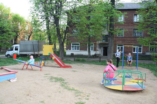 В Комсомольске появились еще две новые детские площадки