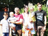 Севастьяновы: мама, папа и их пятеро детей