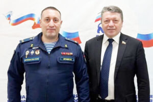 Первые участники предварительного голосования подали документы